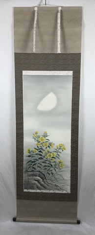 Moon and flowers (183 cm)