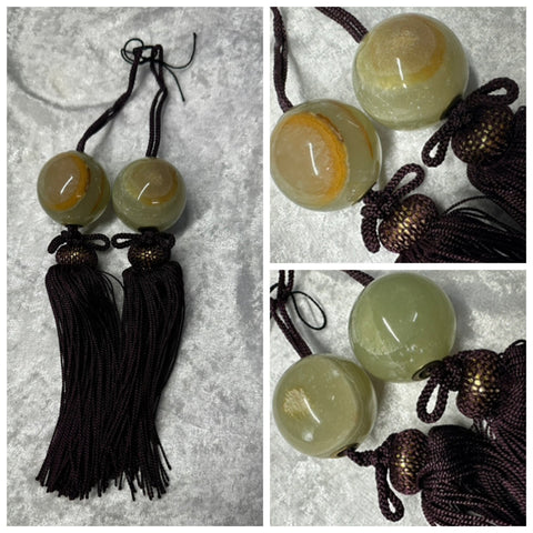 Fuchin (weights for scrolls)
